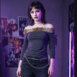 VTG Y2K Fur animal print off shoulder blouse women small whimsygoth grunge USA